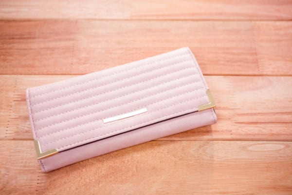 【ケイトスペード】人気カラーピンクの財布はアウトレットでGET♪