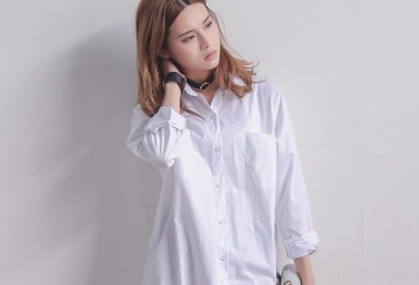 大人の女性向けシャツワンピースは白がおすすめ＊コーデを格上げするには小物が鍵♪