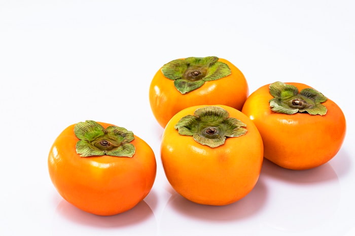 スーパーで「選んではいけない」柿の特徴は？おいしい柿の見分け方、要チェック！