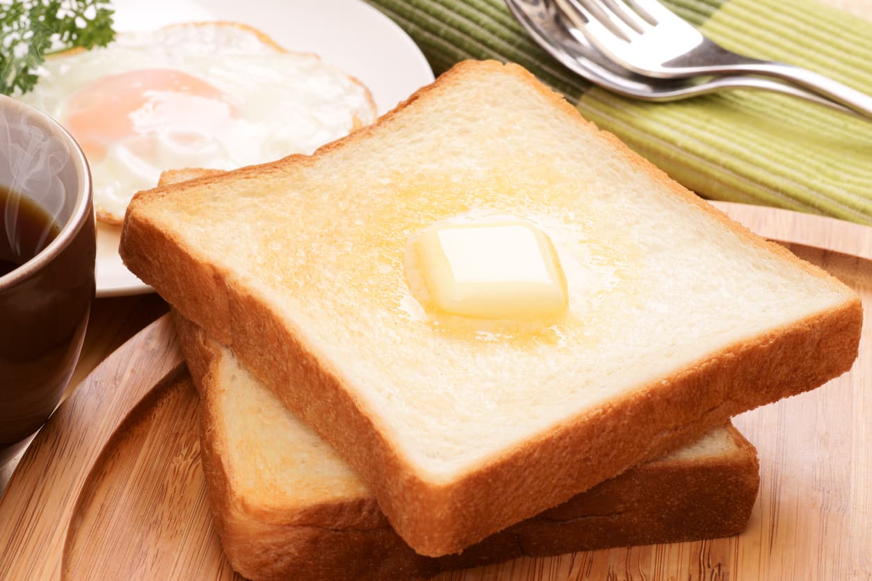 いつものパンが「高級トースト」レベルに変身!6,000円以下で買える『最強トースター』