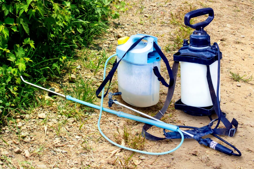 【2025年版】除草剤おすすめ15選｜即効性は？安全性は？タイプで選ぶ！