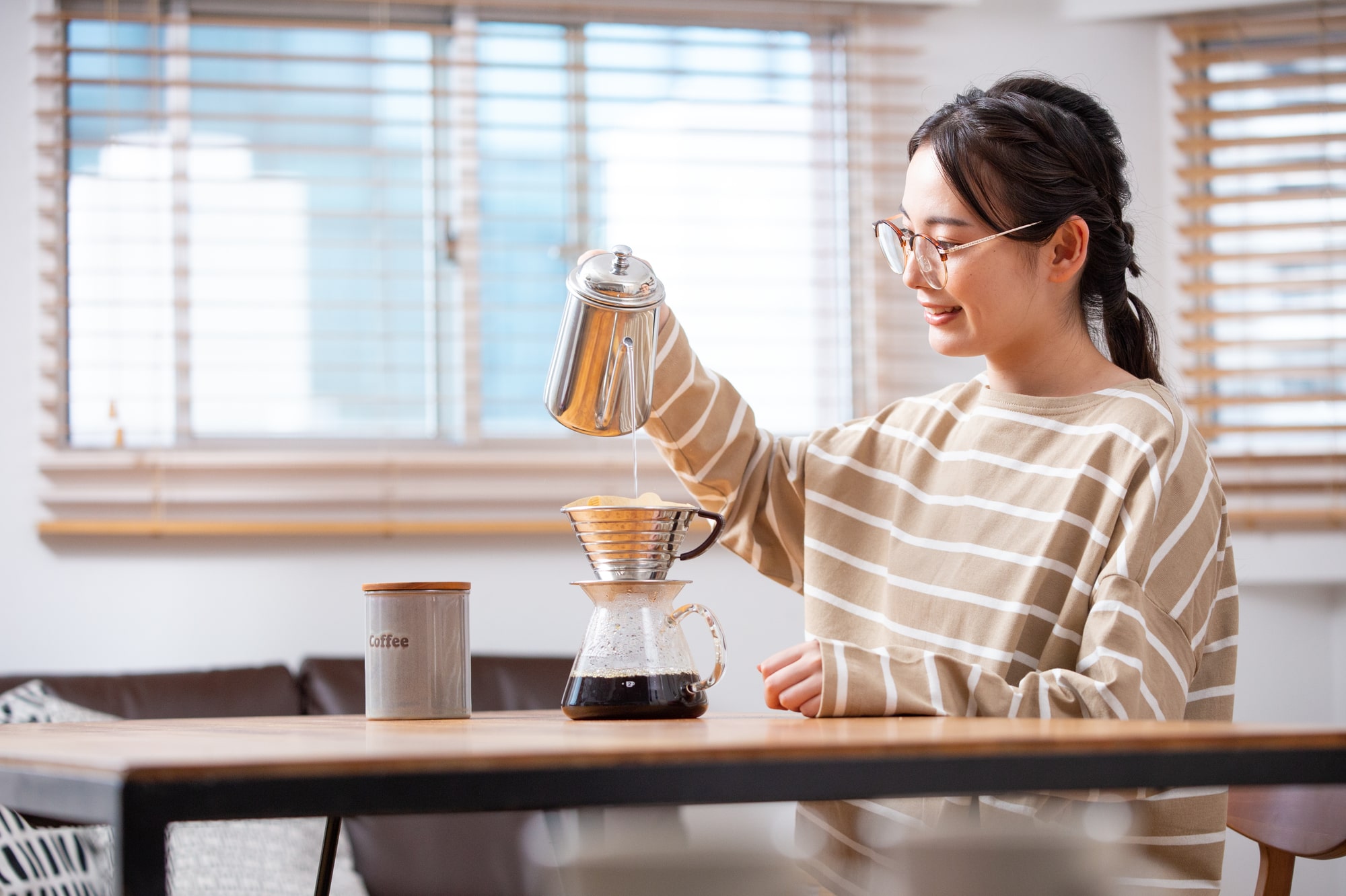 保存版】コーヒーの最もおいしい入れ方は？器具の代用アイデアも